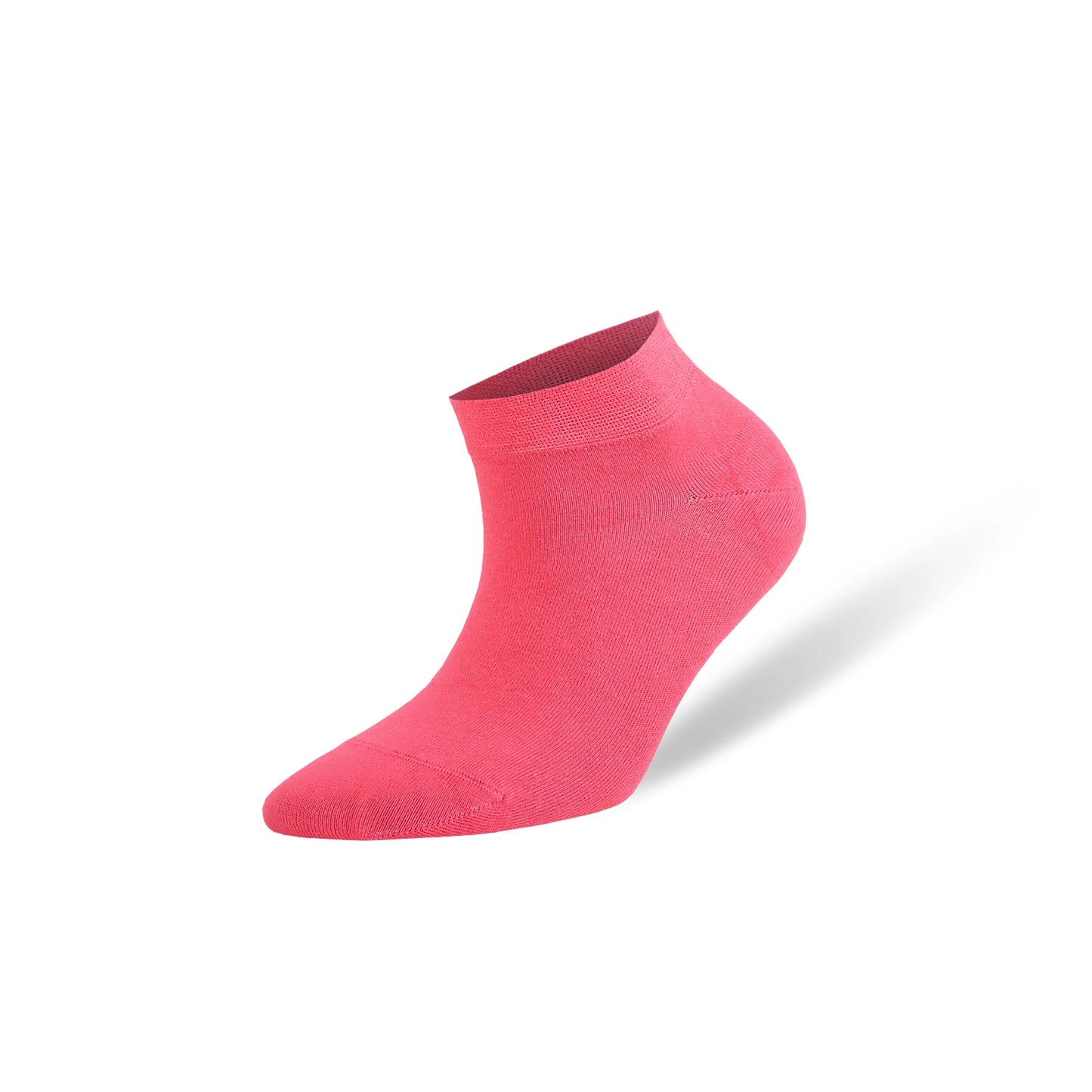 Pink ankle socks made of soft cotton blend, ideal for casual wear and comfort.