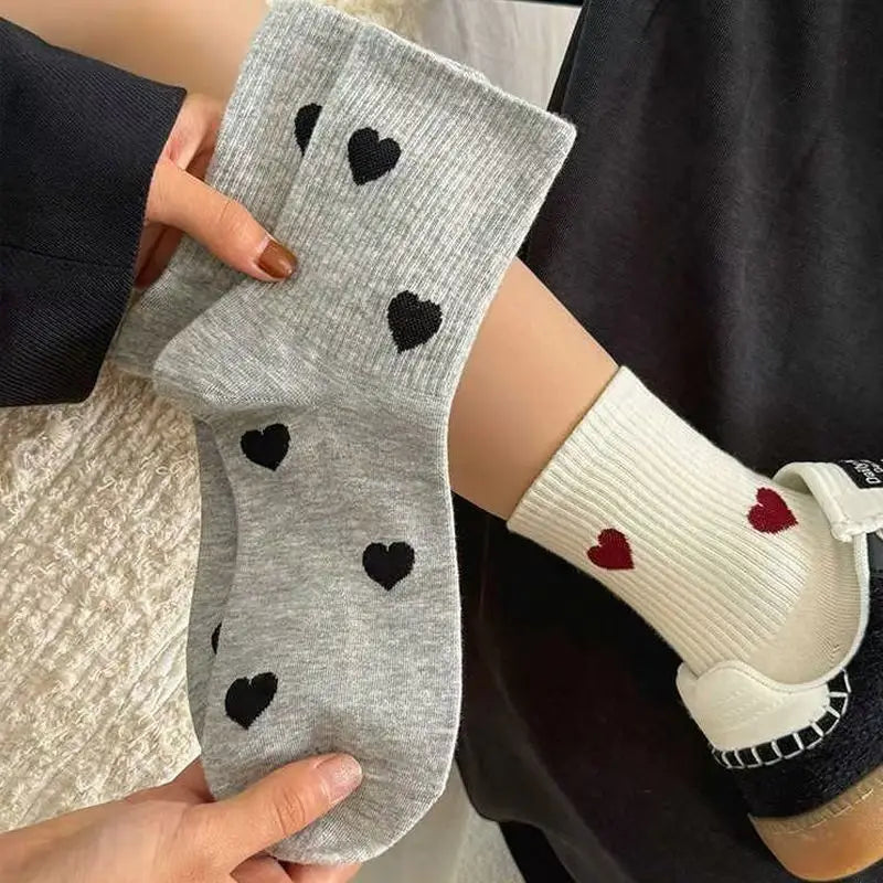 Women's Heart Pattern Mid Calf Socks