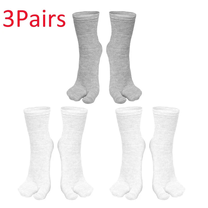 Set of 3 pairs of cotton socks in gray and white, featuring a comfortable fit and stylish design.