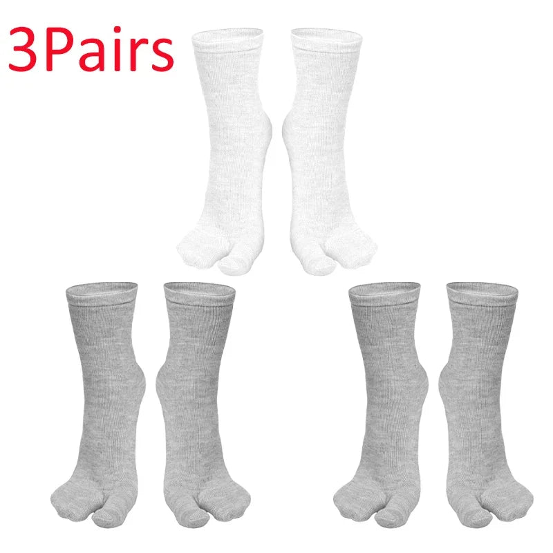 3 pairs of cozy cotton socks in white and gray, perfect for everyday comfort and style.