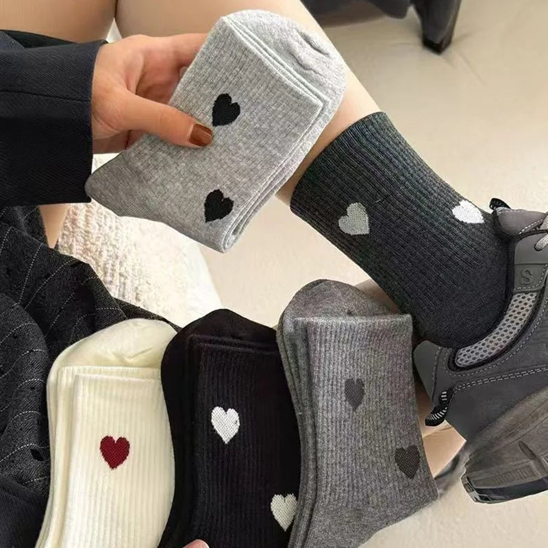 Women's Heart Pattern Mid Calf Socks