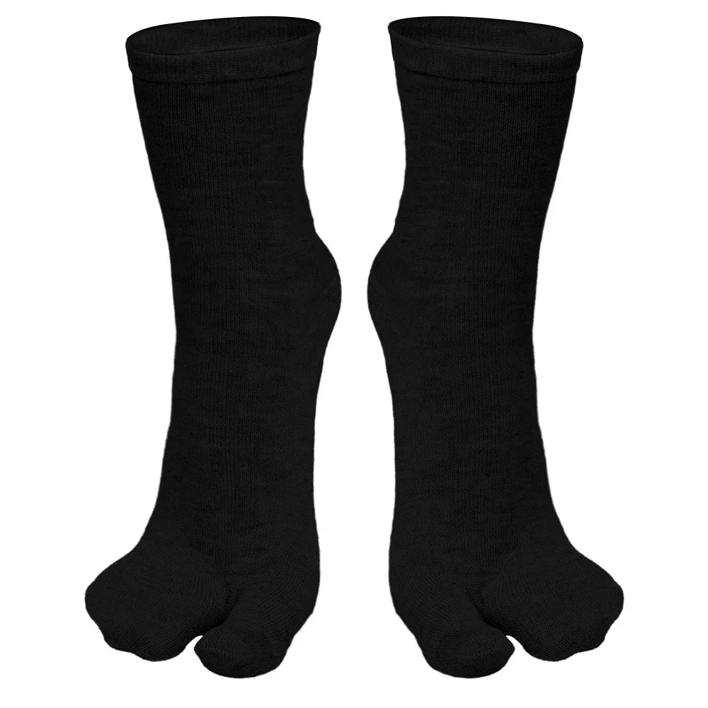 Black toe socks made of soft cotton, perfect for ultimate comfort and unique style.